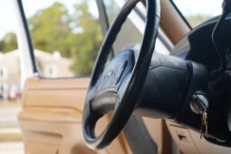 
										1993 Ford Bronco XLT Blue Point 302ci full									