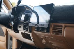 
										1993 Ford Bronco XLT Blue Point 302ci full									