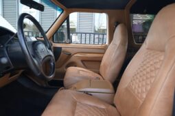 
										1993 Ford Bronco XLT Blue Point 302ci full									