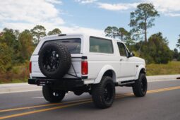 
										1993 Ford Bronco XLT Blue Point 302ci full									