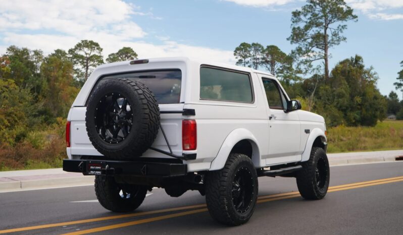 
								1993 Ford Bronco XLT Blue Point 302ci full									