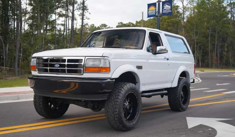 1993 Ford Bronco XLT Blue Point 302ci 1