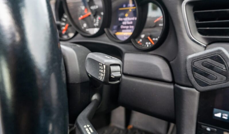 
								2018 Porsche 911 Carrera 4 GTS Coupe full									