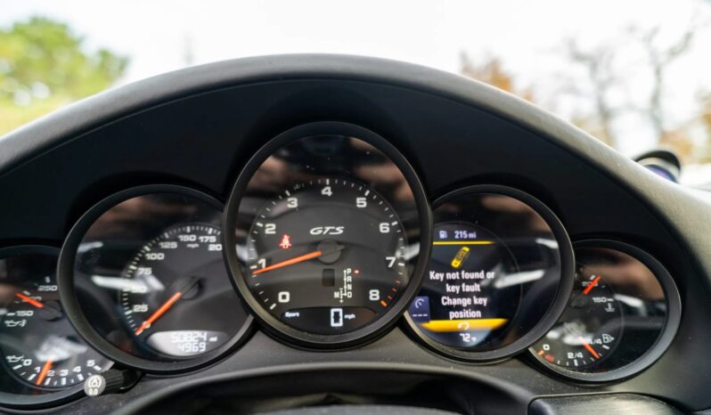 
								2018 Porsche 911 Carrera 4 GTS Coupe full									