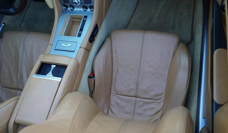 								2010 Aston Martin DB9 Volante full									