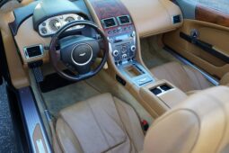										2010 Aston Martin DB9 Volante full									