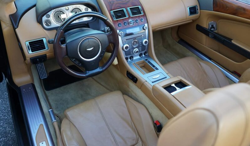 								2010 Aston Martin DB9 Volante full									