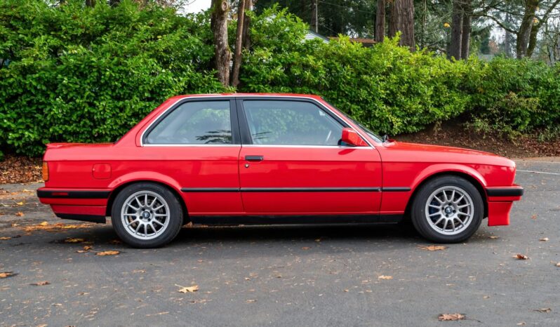 
								1990 BMW 325i 5-Speed full									