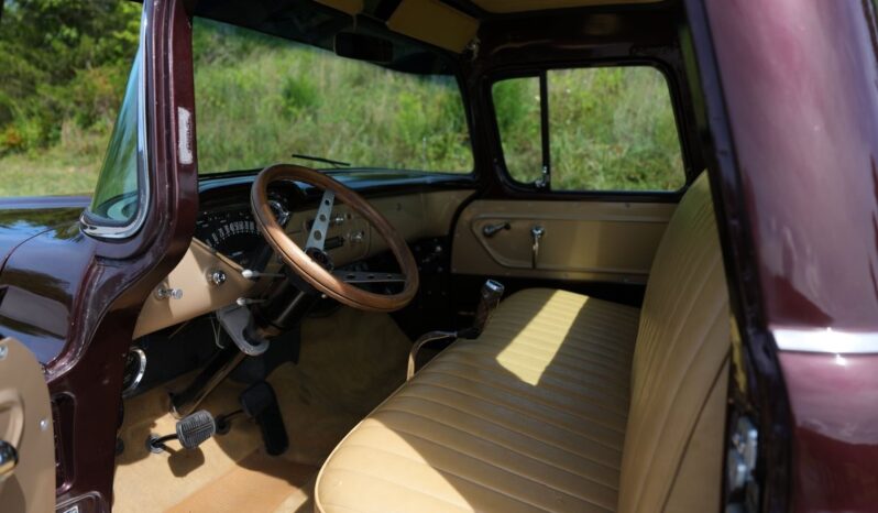 								1957 Chevrolet 3100 350 V8 full									