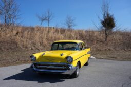 
										1957 Chevrolet Bel Air 2-Door Sedan 355 V8 full									