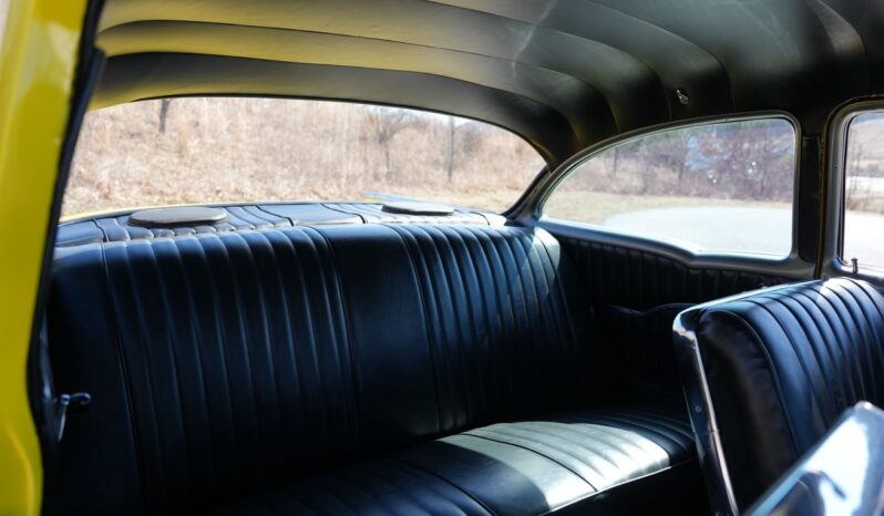 
								1957 Chevrolet Bel Air 2-Door Sedan 355 V8 full									