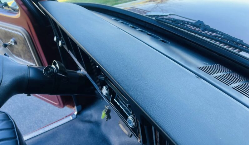 								1979 Ford F-250 Ranger XLT 4×4 full									