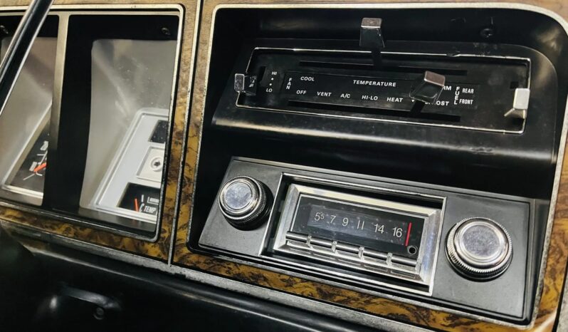 								1979 Ford F-250 Ranger XLT 4×4 full									