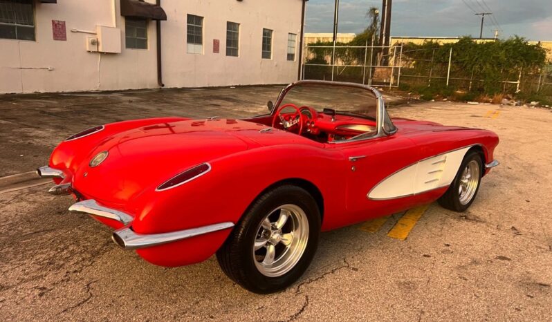 
								1959 Chevrolet Corvette 4-speed full									