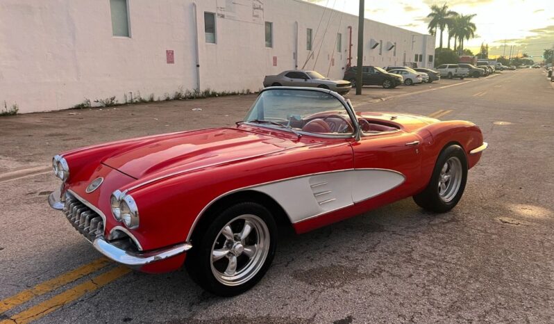 
								1959 Chevrolet Corvette 4-speed full									
