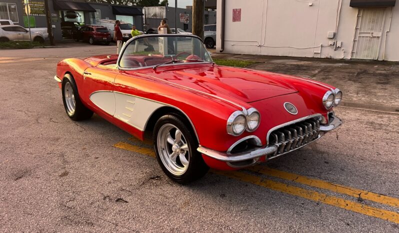 
								1959 Chevrolet Corvette 4-speed full									
