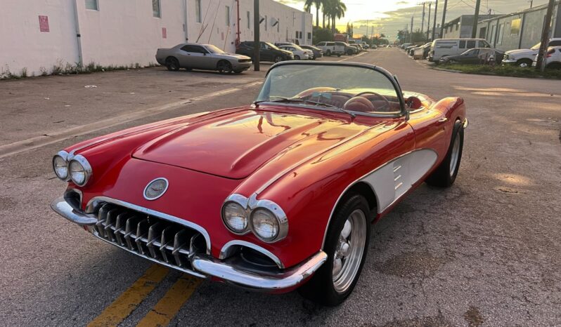 
								1959 Chevrolet Corvette 4-speed full									