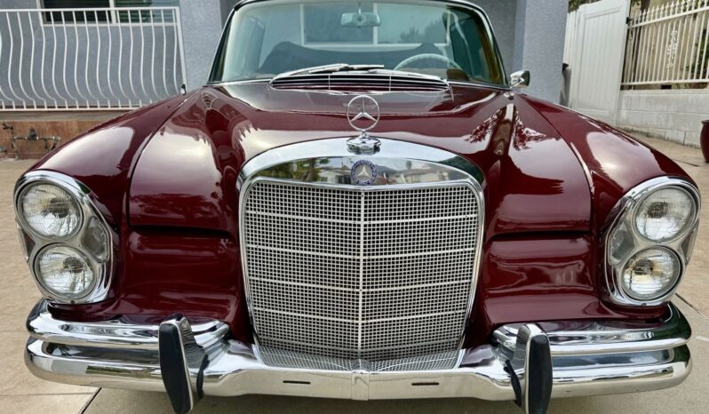 1965 Mercedes-Benz 250SE Convertible 1