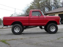 
										1979 Ford F-150 Short Bed 4×4 Short Bed Dentside full									