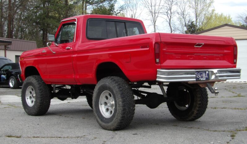 
								1979 Ford F-150 Short Bed 4×4 Short Bed Dentside full									