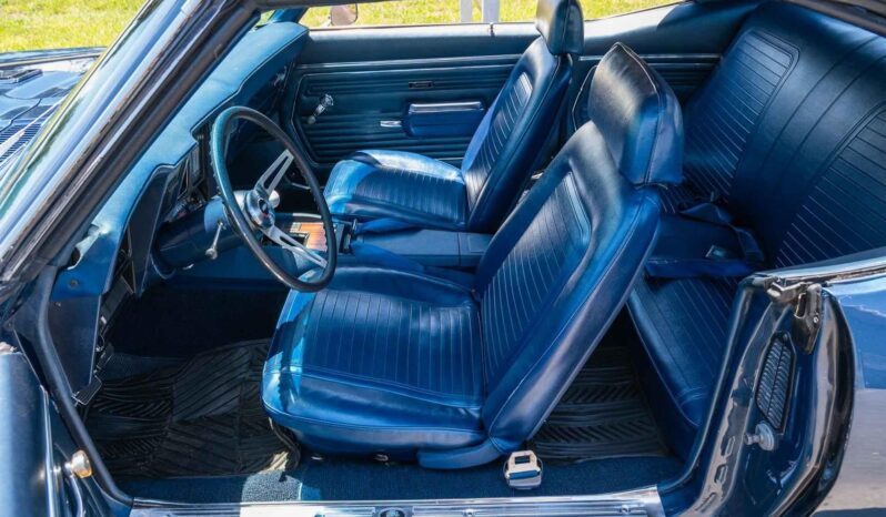 
								1969 Chevrolet Camaro SS, 4 Speed full									