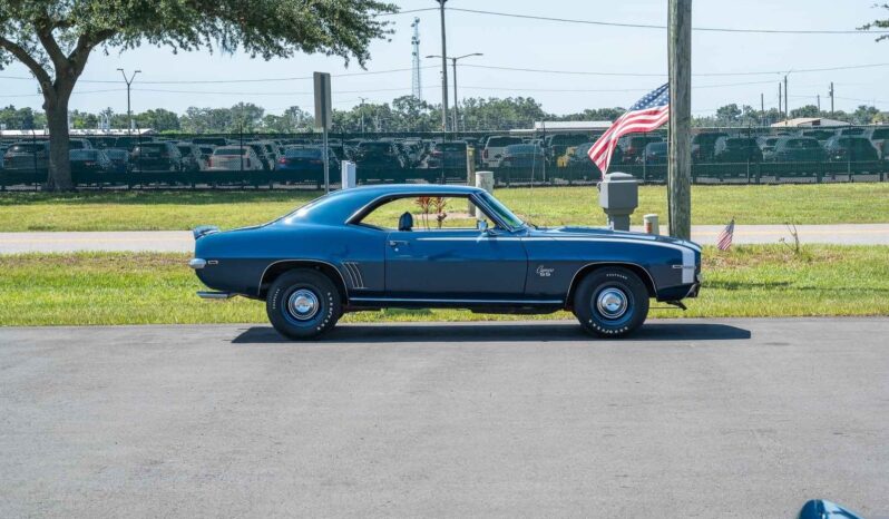 
								1969 Chevrolet Camaro SS, 4 Speed full									