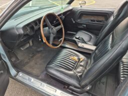 
										1971 Dodge Challenger 318CI full									