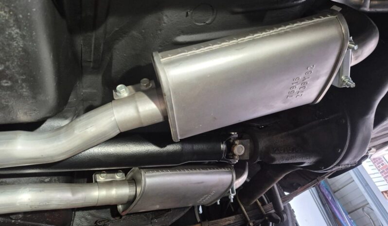 
								1971 Dodge Challenger 318CI full									