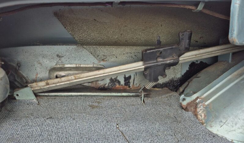 
								1971 Dodge Challenger 318CI full									