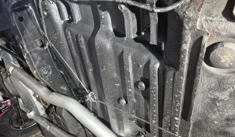 
								1971 Dodge Challenger 318CI full									