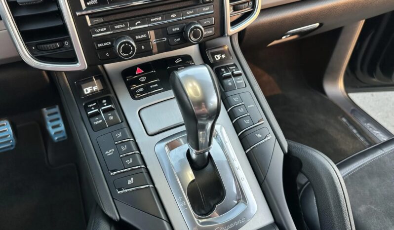 
								2014 Porsche Cayenne GTS 4.8 full									