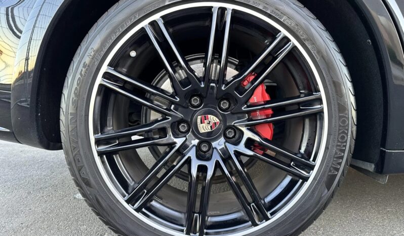 
								2014 Porsche Cayenne GTS 4.8 full									