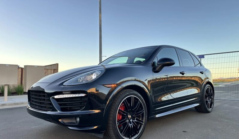 
								2014 Porsche Cayenne GTS 4.8 full									