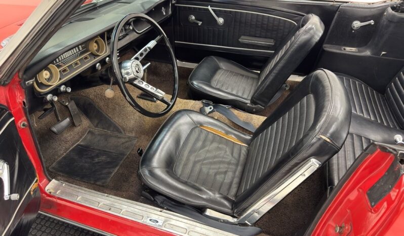 
								1965 Ford Mustang Convertible 200ci I6 full									