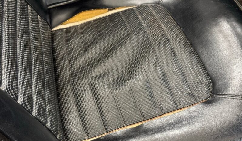 
								1965 Ford Mustang Convertible 200ci I6 full									