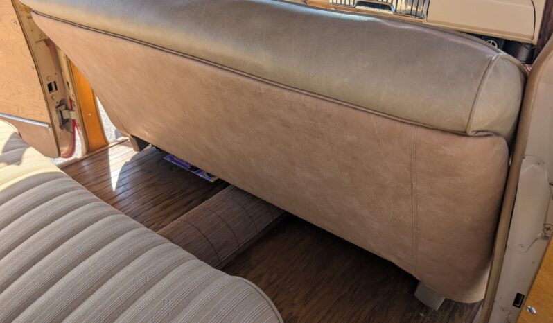 
								1951 Chevrolet Styleline Deluxe Vintage full									