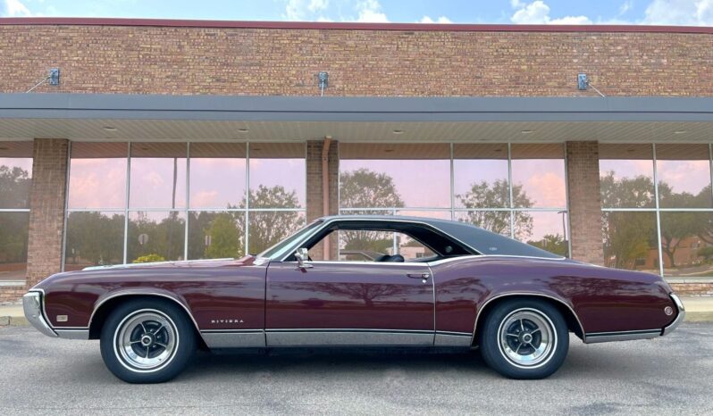 
								1968 Buick Riviera 430 cubic inch full									