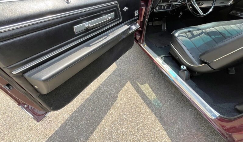 
								1968 Buick Riviera 430 cubic inch full									