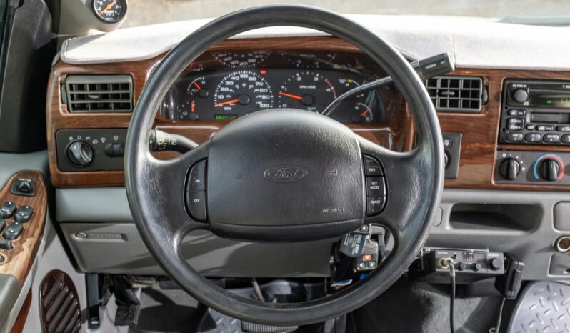 								2002 Ford F-350 Super Duty Lariat Centurion full									