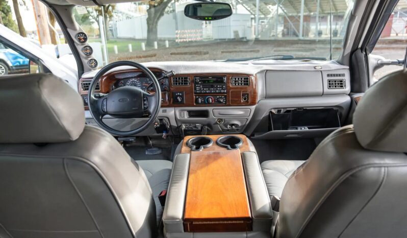 								2002 Ford F-350 Super Duty Lariat Centurion full									