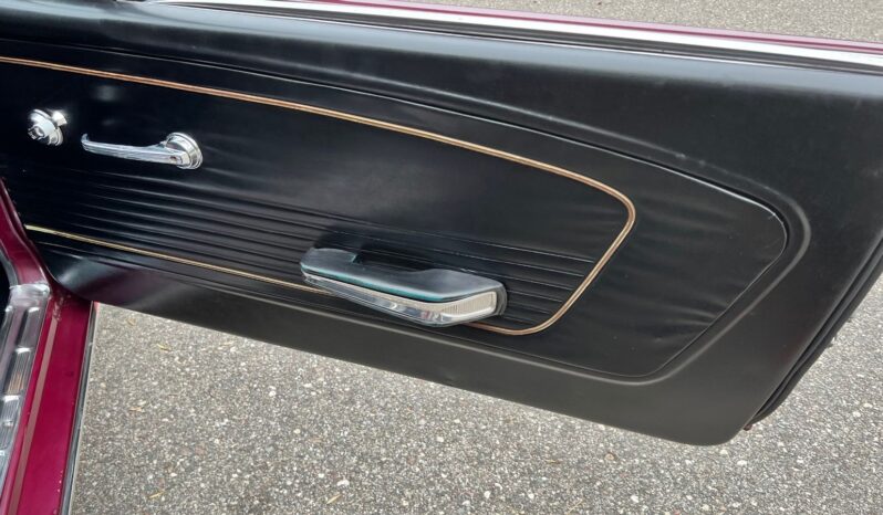 								1966 Ford Mustang 351 ci V8 full									