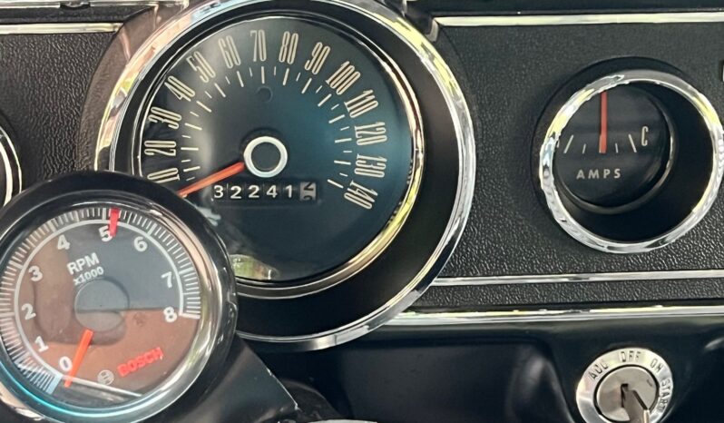 								1966 Ford Mustang 351 ci V8 full									