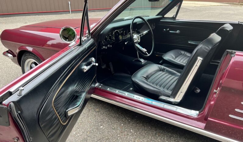 								1966 Ford Mustang 351 ci V8 full									