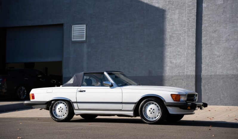 								1986 Mercedes-Benz 560SL full									