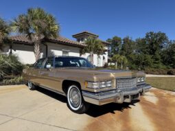 
										1976 Cadillac Fleetwood Brougham full									