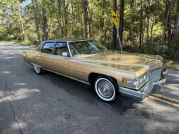 
										1976 Cadillac Fleetwood Brougham full									
