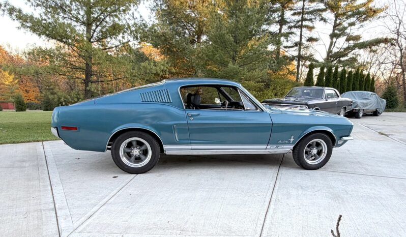 								1968 Ford Mustang FASTBACK full									