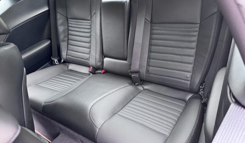 								2016 Dodge Challenger 392 Hemi 6SPD full									