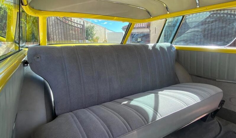 								1957 Chevrolet Nomad 5.7 L full									
