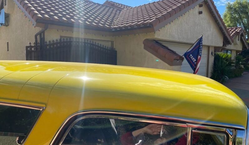 								1957 Chevrolet Nomad 5.7 L full									